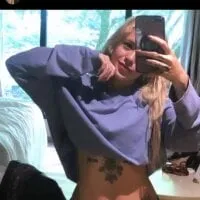 Live sex webcam photo for violeet_collen #277195040