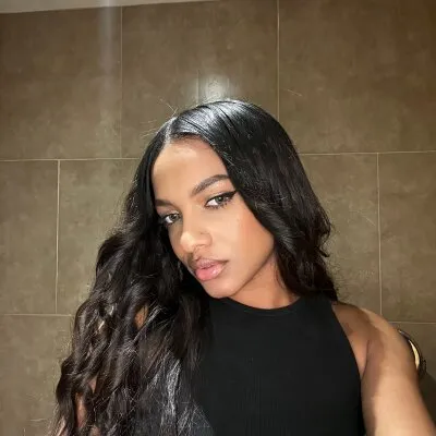 Live sex webcam photo for xoxomely #275713826