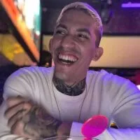 Live sex webcam photo for yeckodream