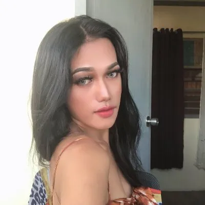 Live sex webcam photo for yourhotsluttymira69 #275697986