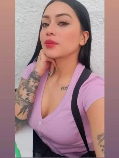 Live sex webcam photo for zeysoul11 #275670436