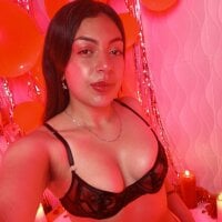 Live sex webcam photo for zoe_sweet7 #277246211